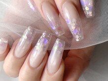 リュールネイル(lueur nail)の雰囲気（爪が長い方も清潔感ある美しい手元に![写真:モードロングネイル]）