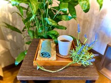 ミヤビ ナチュラル セラピー 自由が丘店(MiYaBi Natural Therapy)の雰囲気（Miyabi へようこそ♪ 施術前後にオーガニックのハーブティを＾＾）