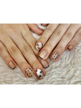 ネイル・アイメニューの同時施術が可能