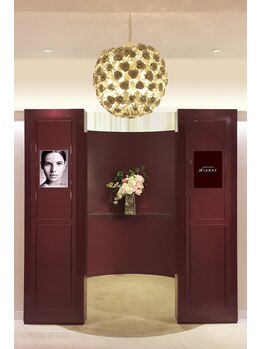 ビューティギャラリー 大丸神戸店/アナスタシア ミアレ