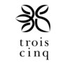 トロワサンク(trois cinq)ロゴ