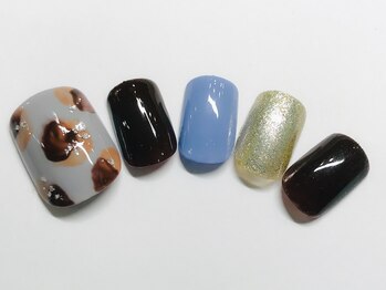 スリール(Sriel)/フット定額8980円