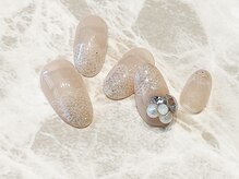 ブレスネイル(brace Nail)/レース×立体ストーン