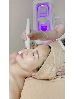 バイ リス(by LYS.)/2【毛穴洗浄ハイドロ】施術工程