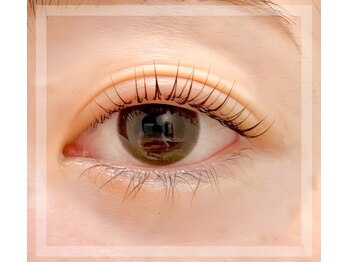時雨(sigure)の写真/誰もが見とれてしまうモテ可愛いな目元に！お客様１人１人の目の形に合ったデザインにお仕上げ致します♪