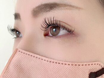 エクラドゥボヌール バイ モアナ(Eclat du Bonheur by Moana)の写真/マツエク種類豊富☆【LEDエクステ×まつ毛パーマ】最新技術でボリュームアップをしながら垢抜け目元が完成