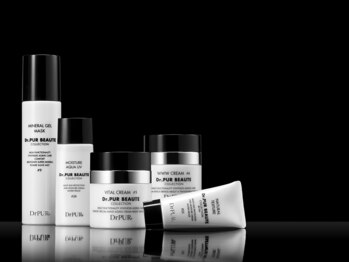 サンテ エ ボーテ 福岡博多店(Sante et Beaute)の写真/鏡を見るたび、気になるシミ・小じわ改善に☆高濃度☆純粋レチノールで肌質改善☆お悩み解消フェイシャル