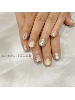 リッシュ(RICHE)/うずらネイル