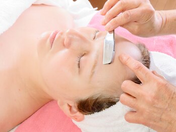 エトワール/古い角質と毛穴詰まりを解消