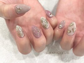 大人ガーリー ハート ネイル