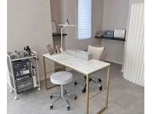 ネイルジュリエ(Nail julier)の雰囲気（日差しの差し込む明るいサロンでくつろぎのひとときを♪）