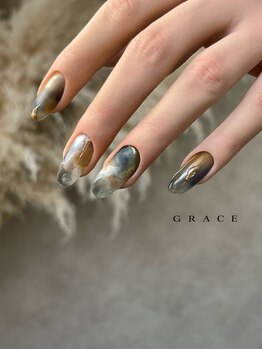 ネイルサロンアンドネイルスクール グレース(Nail salon & Nail school Grace)の写真/エデュケーターとし活躍!!SNSや雑誌にも取り上げられるトップネイリスト在籍！本物志向の大人女性に◎