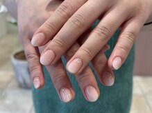 シー(She)/グラデーション