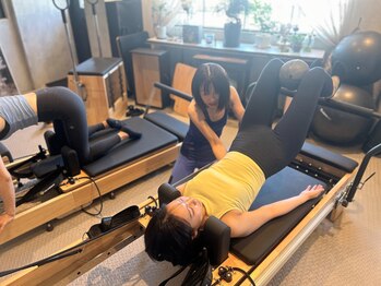 オーヴォ リビングスパ アネックス マノン(OVO LIVING SPA annex MANON)/ピラティスリフォーマー