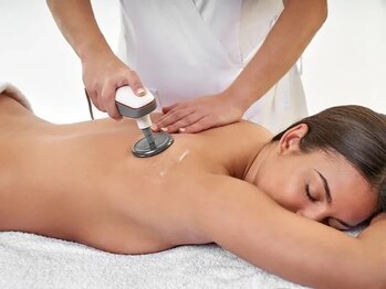 B.enari-Moa INDIBA BEAUTY SALONの写真/OPEN記念キャンペーン★インディバボディ60分¥15400→¥9800♪インディバ歴10年の熟練技で理想の体型へ!