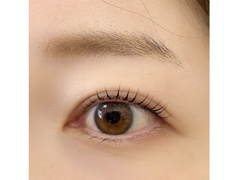 カラー(Calla)の写真/ナチュラルで上品な仕上がり☆1人ひとりのお目元事情に合わた似合わせパーマが大人気♪