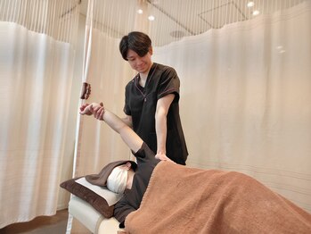 ぷらちな整骨院/肩甲骨を調整し姿勢改善◎