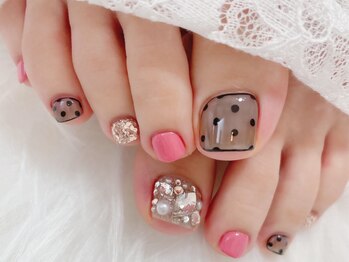 エヌ(nail studio N)の写真/足元まで可愛く♪【フットネイル】ワンカラー¥6600～！映える指先に☆