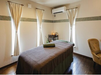 リノベート(Renovate)の写真/「自然」をテーマにお客様が寛げる空間をご用意◎人目を気にせずゆっくり施術を受けて頂けます♪