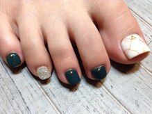 ラウト デコレーションアンドネイルサロン(Lauto Decoration&Nail Salon)/大理石風フットネイル