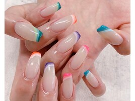 変形フレンチネイル
