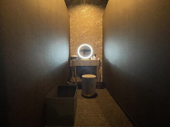 ラピスダズル(LAPIS DAZZLE)/メイクRoomのご紹介