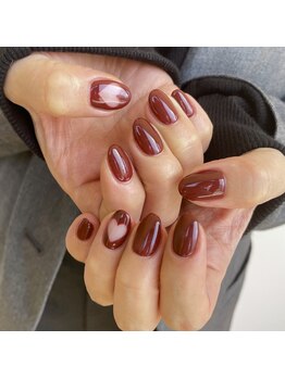 くり抜きハートネイル