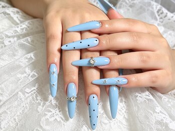 ナナネイル(Nana Nail)/ 大人っぽいロングネイル