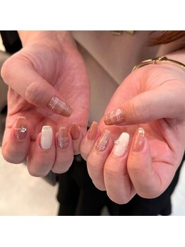 アトリエはるか ペリエ西船橋店/チェックネイル