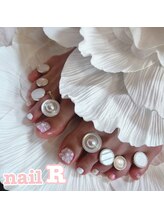 ネイルアール(nail R)/フットフラワーネイルです♪
