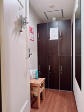 薬手名家 新宿店/ロッカールーム