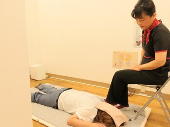 足圧整体西町店の写真/【西町イオン内】手揉みで届かない深層の首肩こりを「足圧」で撃退！揉み返しが少なく長年の辛さもスッキリ