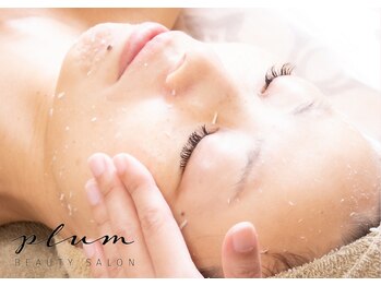 プラム(plum)の写真/【浜北エリアで肌質改善ならココ！】肌年齢を巻き戻す「セルマントリートメント」 ￥11000