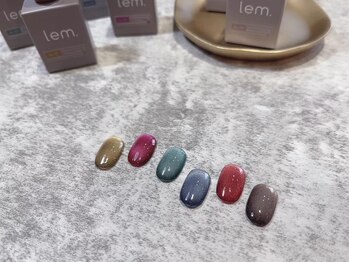 サリナスネイル 西院店(SARINASNAIL)の写真/【シンプルでも華やか!マグネットネイル¥7000～】艶と美フォルムで美しい手元へ♪30種類以上のマグネット◎