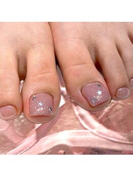 ネイルアンドアイラッシュヴィーナ ゆめタウン廿日市店 (Nail&EyeLash Vina)の写真/<パラジェル使用★持ち込みOK>派手カラ-&ア-トを楽しむフットnail♪臭い&ガサガサかかとは角質ケア追加が◎