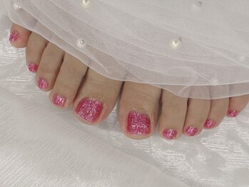 ハニービービー(Honey Bee Bee)/ピンクキラキラフットネイル