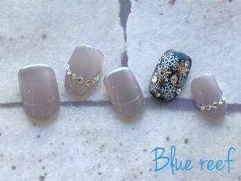 ネイルアンドまつげエクステ ブルーリーフ 四谷三丁目店(Blue Reef)/雪の結晶ネイル