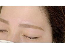 メメ(MEME)/アイブロウWAXスタイリング