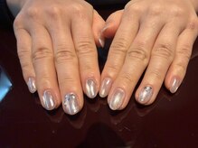 イズミ ユキ ネイル サロン(IZUMI YUKI NAIL SALON)