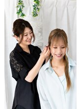ヘアー バカンス(hair Vacances)/耳つぼ施術風景