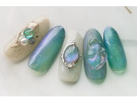 うるうるニュアンスネイル