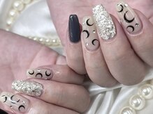 ハニービービー(Honey Bee Bee)/ムーンネイル