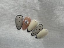 ロアナ(Roana)の雰囲気（韓国風ドットネイルデザイン^ ^）