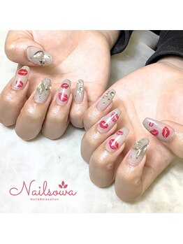 ソワ(sowa)/リップアートが目を惹くデザイン