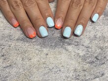 モレリア(morelia)/バイカラー　フレンチネイル