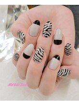 ローズ56(Rose56)/ゼブラネイル