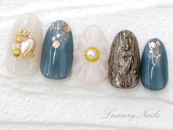 ラグジュアリー ネイルズ(Luxury Nails)/ぷっくり*フラワーNail