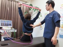 にこにこ整体 整骨院/EMS＋猫背を解消トレーニング
