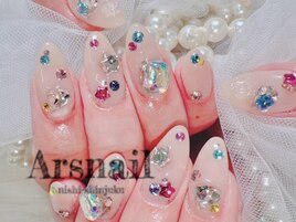 宝石ネイル