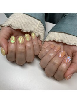 Mネイルアンドカフェ シェレステ/黄色とサーモンピンク♪